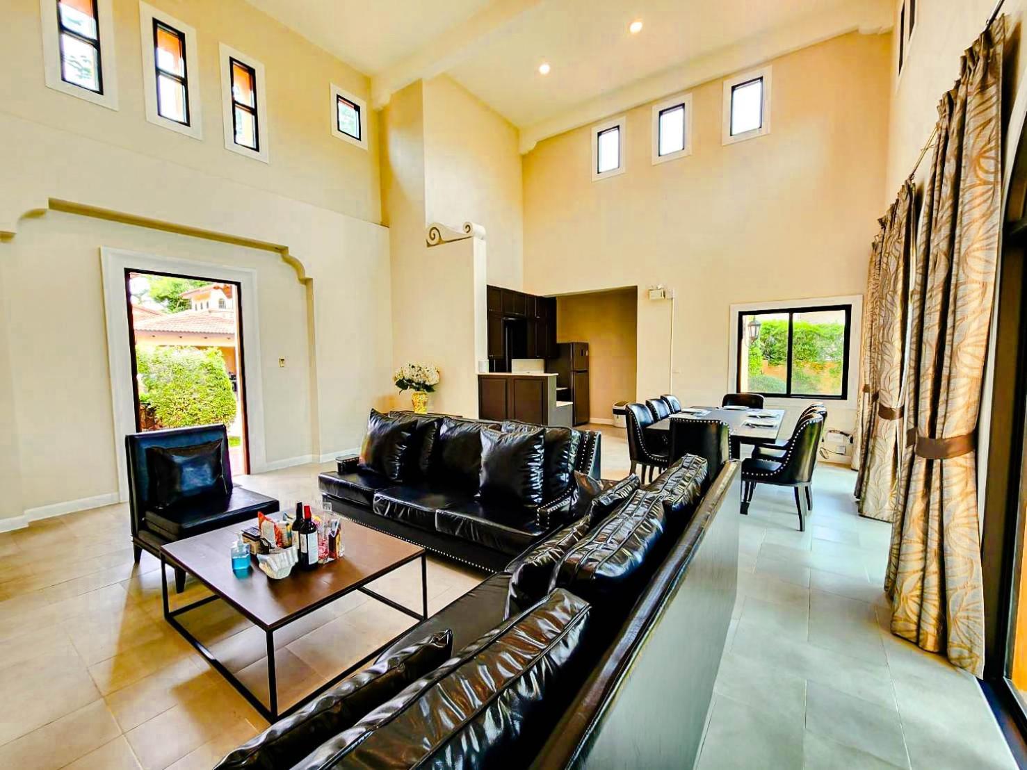 Villa Chivani Pattaya *